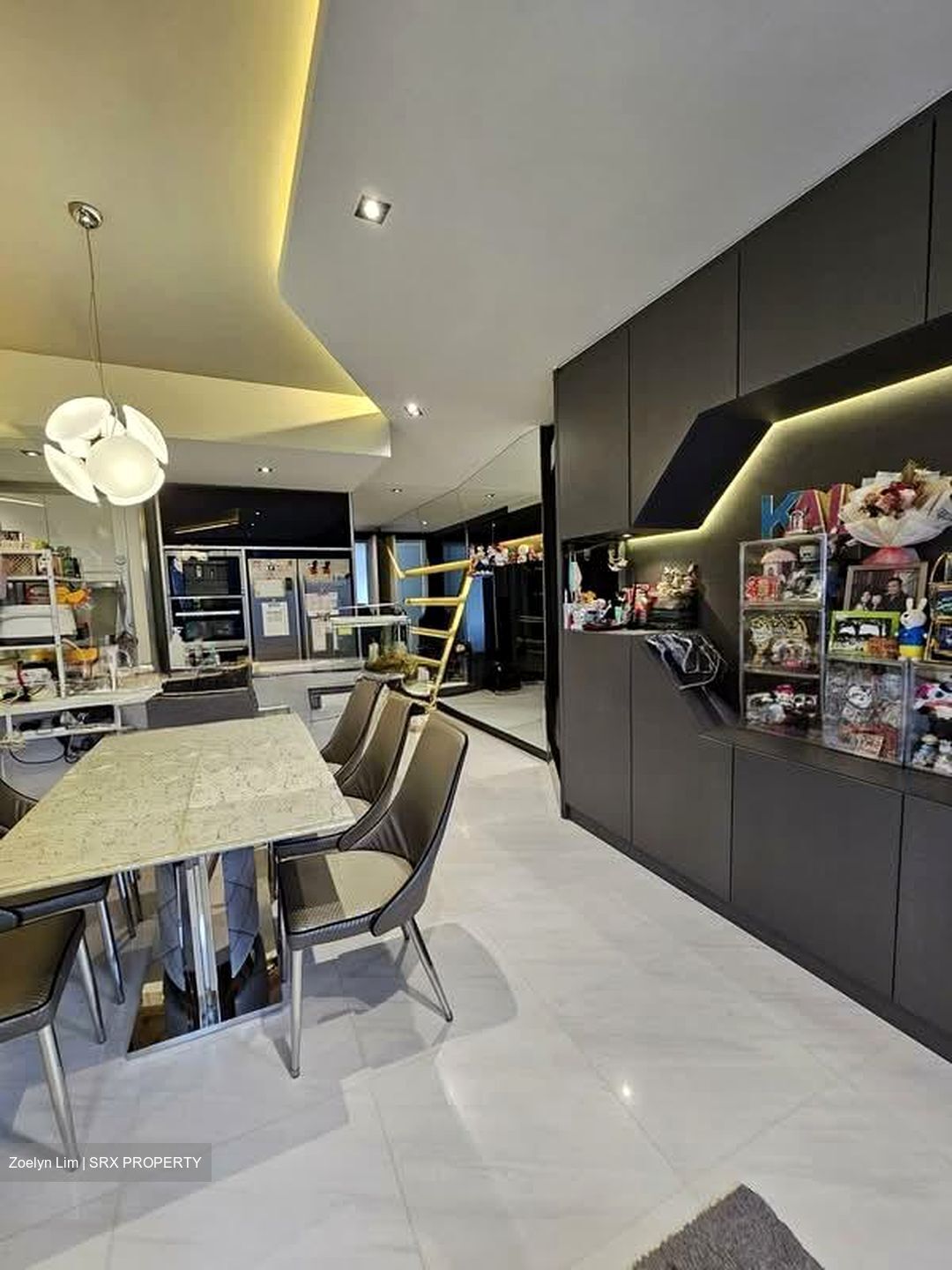 SilverSea (D15), Condominium #555855811